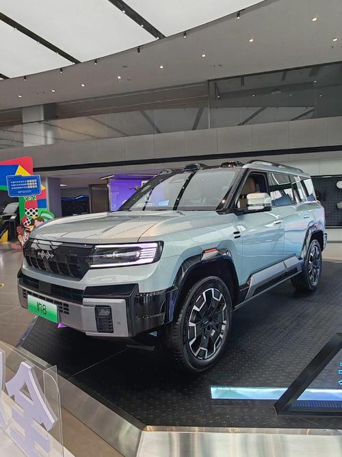 深圳329比亚迪方程豹硬派越野的爆款，英菲尼迪35周年与你共成长